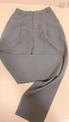 ローリンズファーム　タックパンツ　ほぼ新品