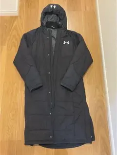 (本日まで)アンダーアーマー　SM　ベンチコート　刺繍ロゴ　ブラック