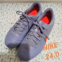 Item thumbnail for item 2fd7b18c-532d-4eee-a1da-7da72c1ed89b