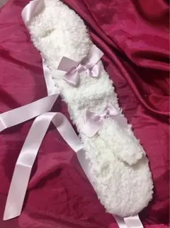 新品　ナイルパーチ　うさ耳ヘッドドレス垂れ耳うさぎイヤーマフふわふわベッドドレス