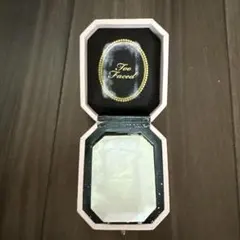 Too Faced DIAMOND FIRE ハイライトパウダーのサムネイル