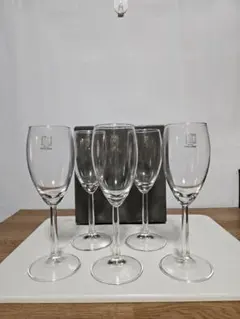 Item thumbnail for item ced5c53d-89ce-415b-bc01-005024da7609