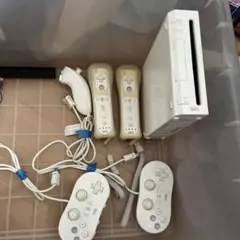Wii本体、リモコン2つ、ゲーム7本セット8-10発送不可
