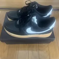 T*F様 Nike Air Force 1 '07 LV8 ブラック 9.5
