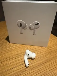 AirPods Pro 本体 ホワイト左