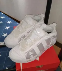 Nike air more uptempo low white