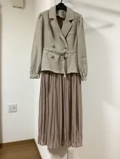 ベージュ ジャケット プリーツスカート ドッキングワンピース　LL
