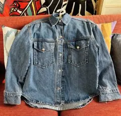 Item thumbnail for item 03132281-3ab0-497b-88bd-010887817b71