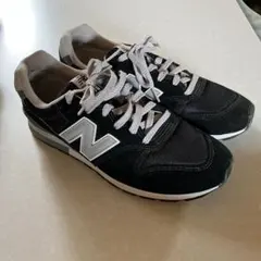 New Balance 996 ブラック/グレー スニーカー