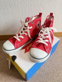 新品未使用タグ付　コンバース チャックテイラー 22.0cm レッド