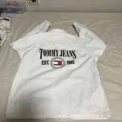トミージーンズ　コーチオーバーシャツ　ホワイト