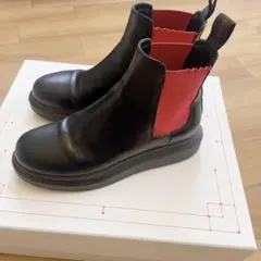 ま*2様 Alexander McQueen トレッド レザーブーツ ブラック - メルカリ
