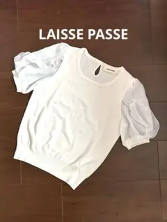 LAISSE PASSE パール付きシフォン袖 半袖ニット　オフホワイトのサムネイル