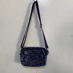 キプリング　迷彩柄ポーチショルダー紐付き