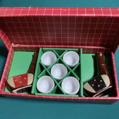 【アンティーク】 ☆レトロ★ 木製ゴルフクラブ型器具と陶器お猪口セットのサムネイル