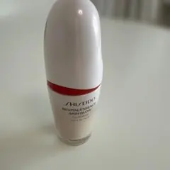 SHISEIDO スキングロウファンデーション　140