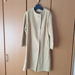 ノーカラーキャメル色ロングコート