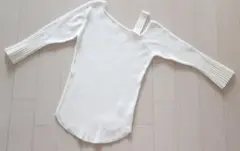 新品タグ付き☆ラグナムーン　アシンメトリー　ホワイト 長袖　ニット　白　変形