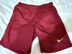 Nike DRI-FIT 赤 ハーフパンツ M