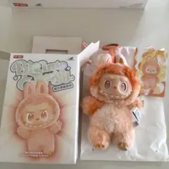 ラブブ　Labubu Big into Energy 正規品