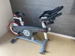 SCHWINN IC7 フィットネスバイク、シューズ付き - メルカリ