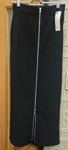 GU フロントジップナローロングスカート