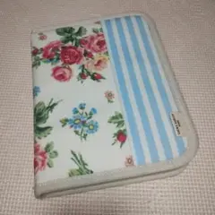 気まぐれセール❗ローラアシュレイ　マルチケース　母子手帳ケース❗ローズのサムネイル
