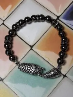 ビーズ 蛇の留め具 ブレスレット