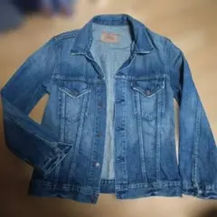 Item thumbnail for item 83514ba4-82f9-402b-b55a-c23ead6819c5