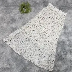 ラブティックボンボン S 花柄 白 ロング フレア きれいめ 春夏 デートのサムネイル