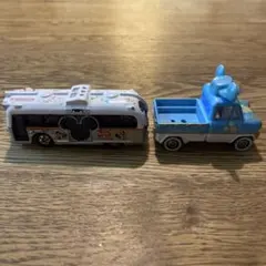 トミカ　ディズニー　2台セット