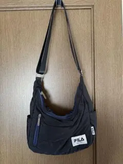 FILA ブラック ショルダーバッグ
