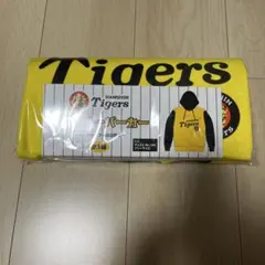 阪神タイガース バイカラーパーカー