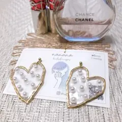 ハンドメイド　クリア　パールピアス　ビッグシルエットピアス　ビジューピアス