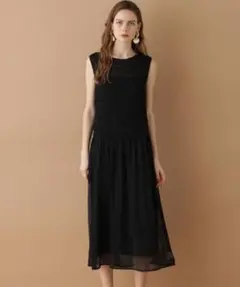 美品GRACE CONTINENTALシャーリングレースワンピース36ブラック