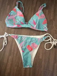 アリシアスタン　ビキニセットL、Mサイズ