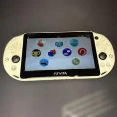 【ホワイト】Sony PS Vita 本体 8GBメモリ、マイクラ付き