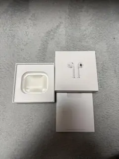 Apple AirPods 外箱