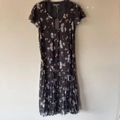 LAURA ASHLEY フラワープリント 半袖ワンピース