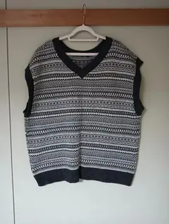 サマンサモスモス　ジャカードニットベスト　ジレ　ベスト ブラックゆったり