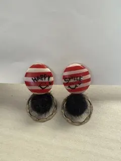 HAPPY SMILE 赤白ストライプ イヤリング