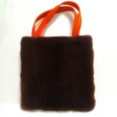 PRADA ファーバッグ