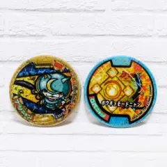 初代 妖怪ウォッチ ブシニャン ロボニャン 缶バッジ 2個セット 当時物 初代 妖怪ウォッチ ブシニャン ロボニャン 缶バッジ 2個セット 当時物