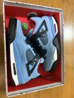 ナイキ　エアジョーダン4 トラヴィススコット