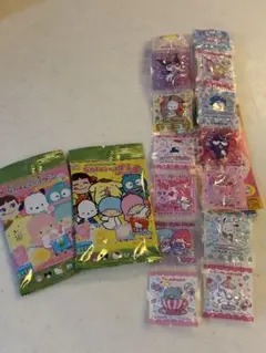 【ラムネシールなし】　サンリオ　お菓子　4点セット