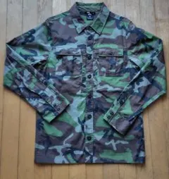 NIKE SB 迷彩柄 長袖シャツ