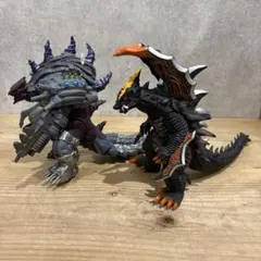 怪獣フィギュア 2体セット