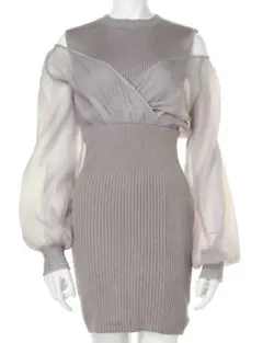 ほんのり透けるシアー素材が可愛いワンピース♡