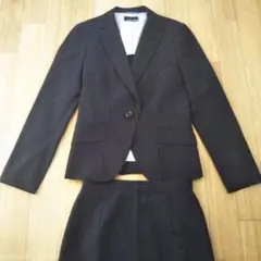 黒ストライプ シングルボタン スカートスーツ
