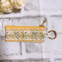 インド刺繍リボンポーチ　マルハンドメイド　ミニポーチ　NO3558 ミモザ